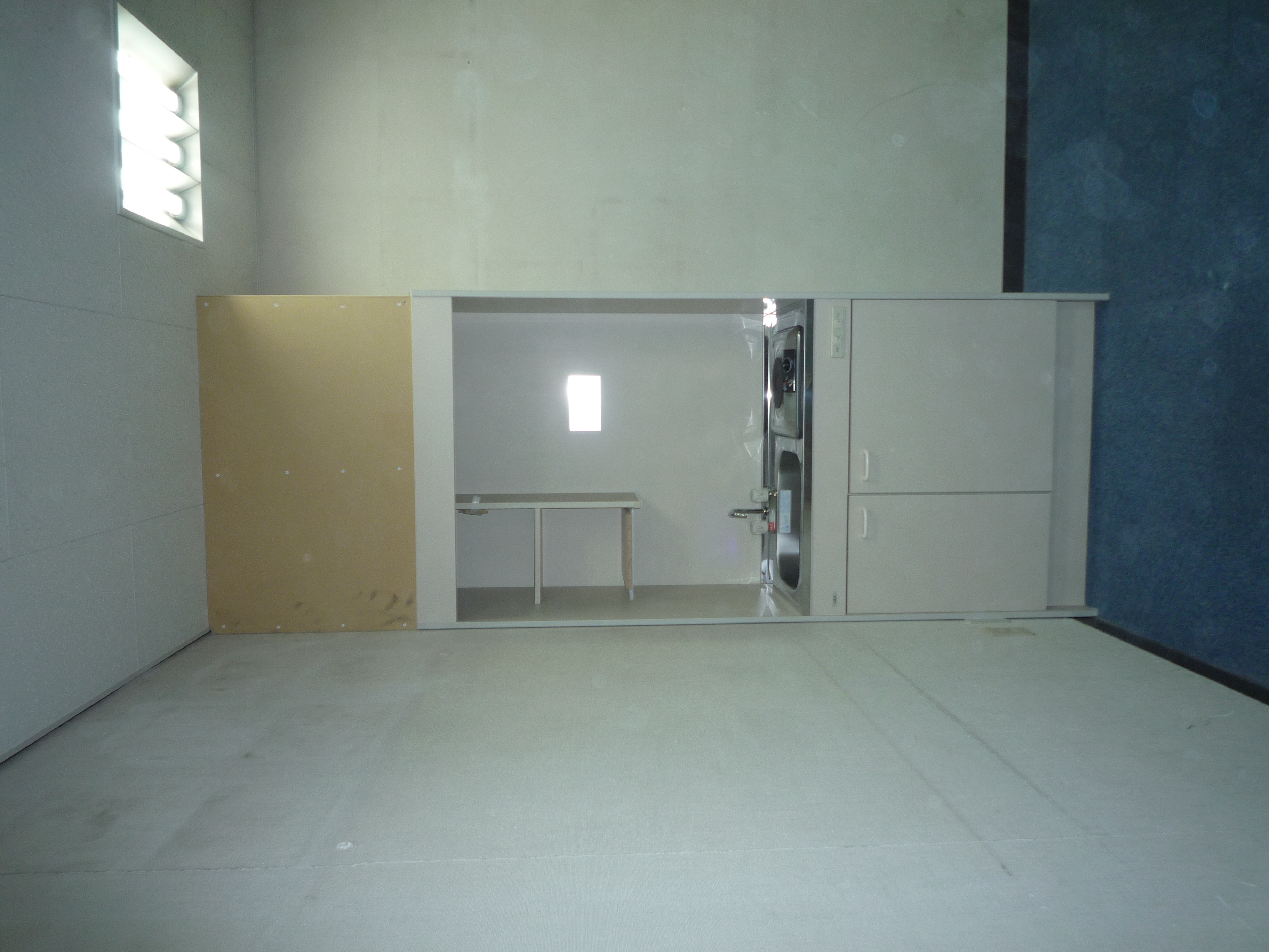 W�r���~�j�L�b�`���ړ����